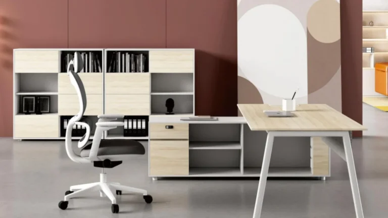 Read more about the article How to Choose the Best Office Tables Malaysia for Your Workspace
