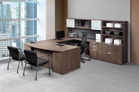 Read more about the article Executive Office Desk Malaysia – Premium Desks for Modern Workspaces